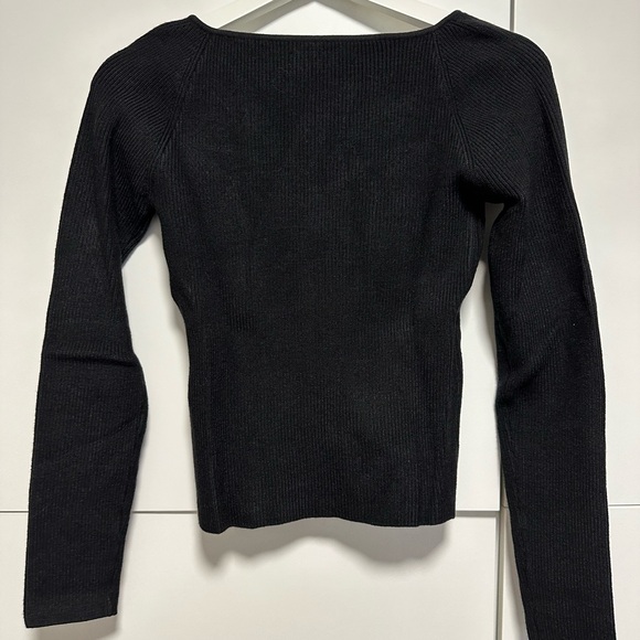 OAK + FORT Sweetheart Neckline Top (Black / size S) - Picture 7 of 7